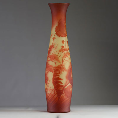 Val Saint Lambert - Imposing vase in acid-etched red and urethane multi-layered glass with poppy design, signed.