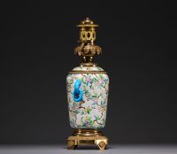 Jules VIEILLARD & Cie à Bordeaux - Enamelled earthenware oil lamp mounted on bronze, 19th century.