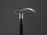 Canne Art Nouveau en argent massif à motif d'un serpent dans les  branches, poinçon 800.