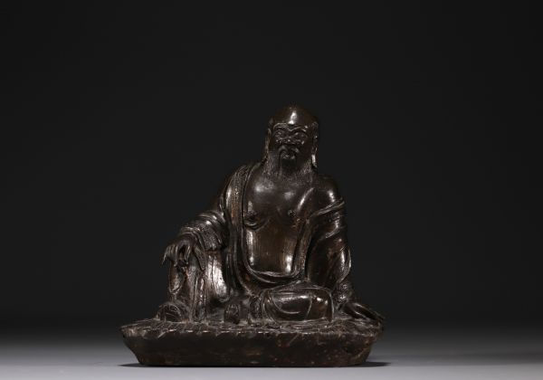 Chine - Bouddha en bronze, trace polychromie, d'époque XVIIe siècle.