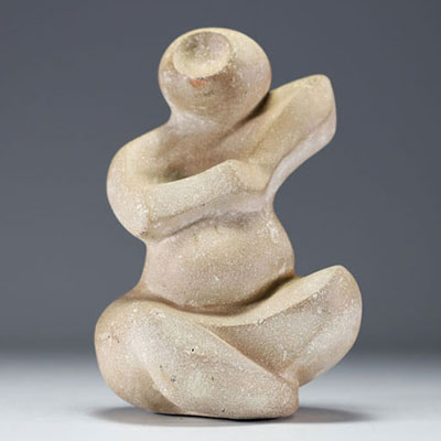 Guido METSERS (1940- ) Sculpture of a woman in relief, signed on the base.