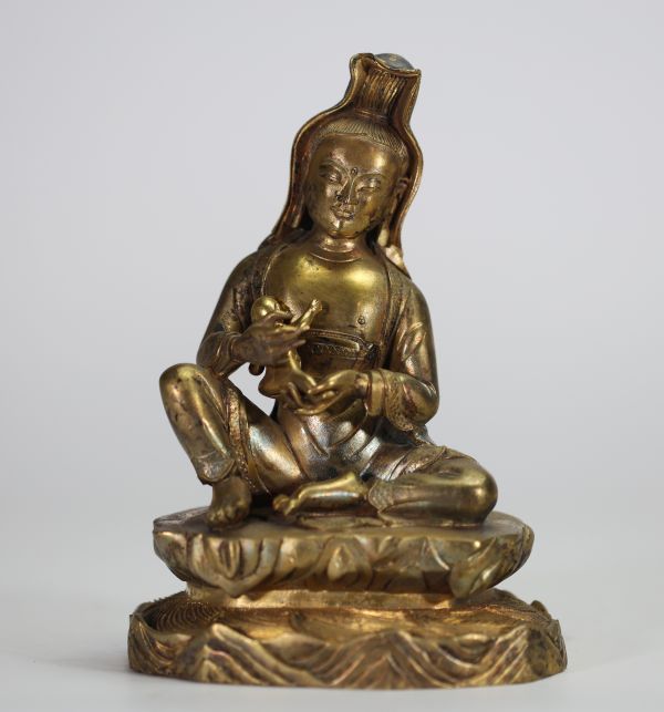 CHINE, DYNASTIE QING, XIXe SIÈCLE Figure de Songzi Guanyin Bronze doré.