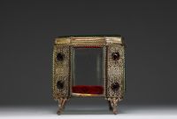 Napoleon III jewellery box in glass and brass.