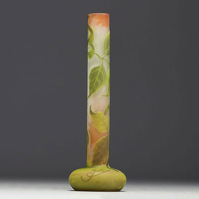 Émile GALLÉ (1846-1904) Acid-etched multi-layered glass vase decorated with maple flowers, signed with a star.