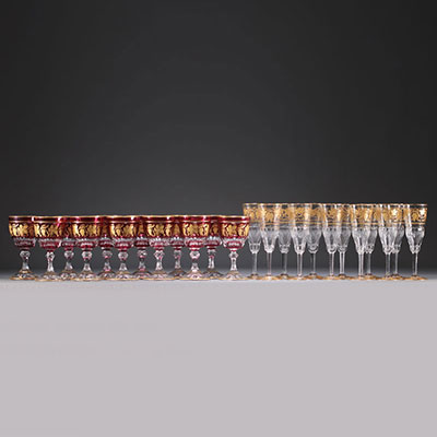 Val Saint Lambert - Set of 24 Pampre d'or pattern water glasses, signed.