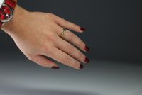 Wedding ring in 18k gold weighing 5.4gr.