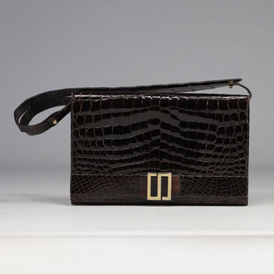 Christian DIOR, sac en crocodile de couleur marron vers 1970.