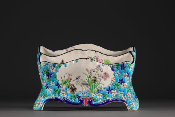 Longwy - Porte lettres en faïence et émaux à décor de héron, de mésange et de fleurs, XIXème.
