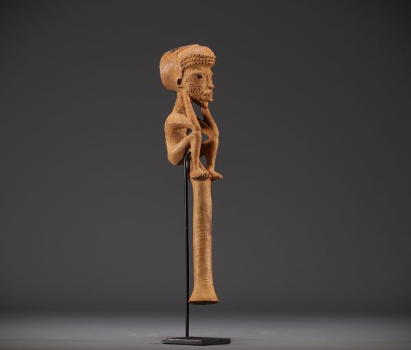 Lulua - manche de hache anthropomorphe - Rep.Dem.Congo