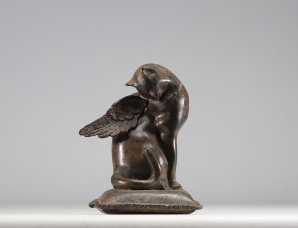 Pierre CHENET (XX-XXIe siècle) Chat ailé en Bronze
