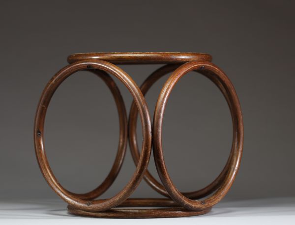 Tabouret, ottoman ou table d'appoint Thonet en bois courbé et osier.