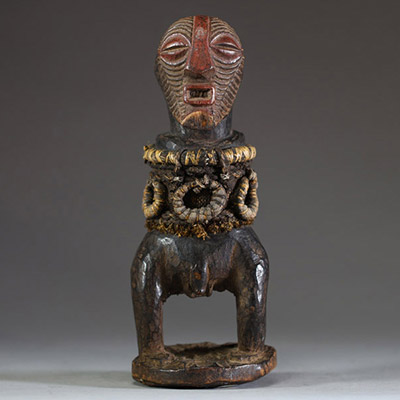 Afrique RDC - Fétiche Songye Kifwebe en bois sculpté, Congo RDC, 1ère moitié XXème.