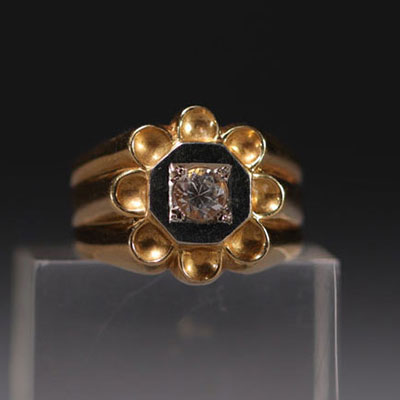 Ring in 18k yellow and white gold, brilliant cut, total weight 8.2gr.