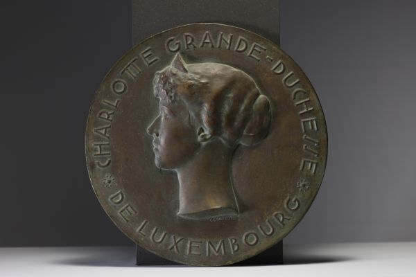 Claus CITO (1882-1965) ‘Profile of Grand Duchess Charlotte’ Bronze plaque inspired by the bust created for the town of Differdange.
