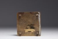 Monique GERBER (XX-XXI) Boite en bois laqué, couvercle en bronze, vers 1960-70