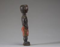 Afrique - Statuette Ewe / Ashanti en bois polychrome, Ghana, début XXème.