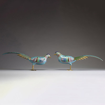 Chine - Couple d'oiseaux en émail cloisonné, époque République.