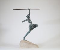 Pierre Le Faguays (1892–1962) La Lanseuse de javelot Épreuve en régule à patine vert antique, édition Max Le Verrier.